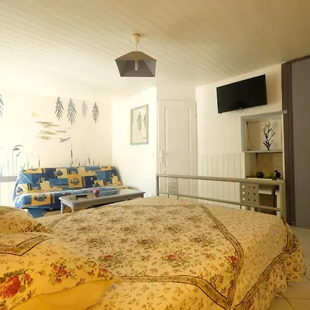 Soleil Levant, Petite Maison De Caractere A Prix Bas Nyaraló *